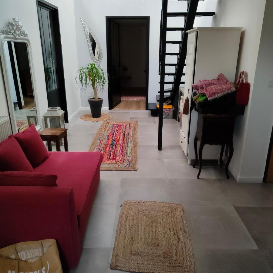 Maryse Hotel Douvrin Екстериор снимка